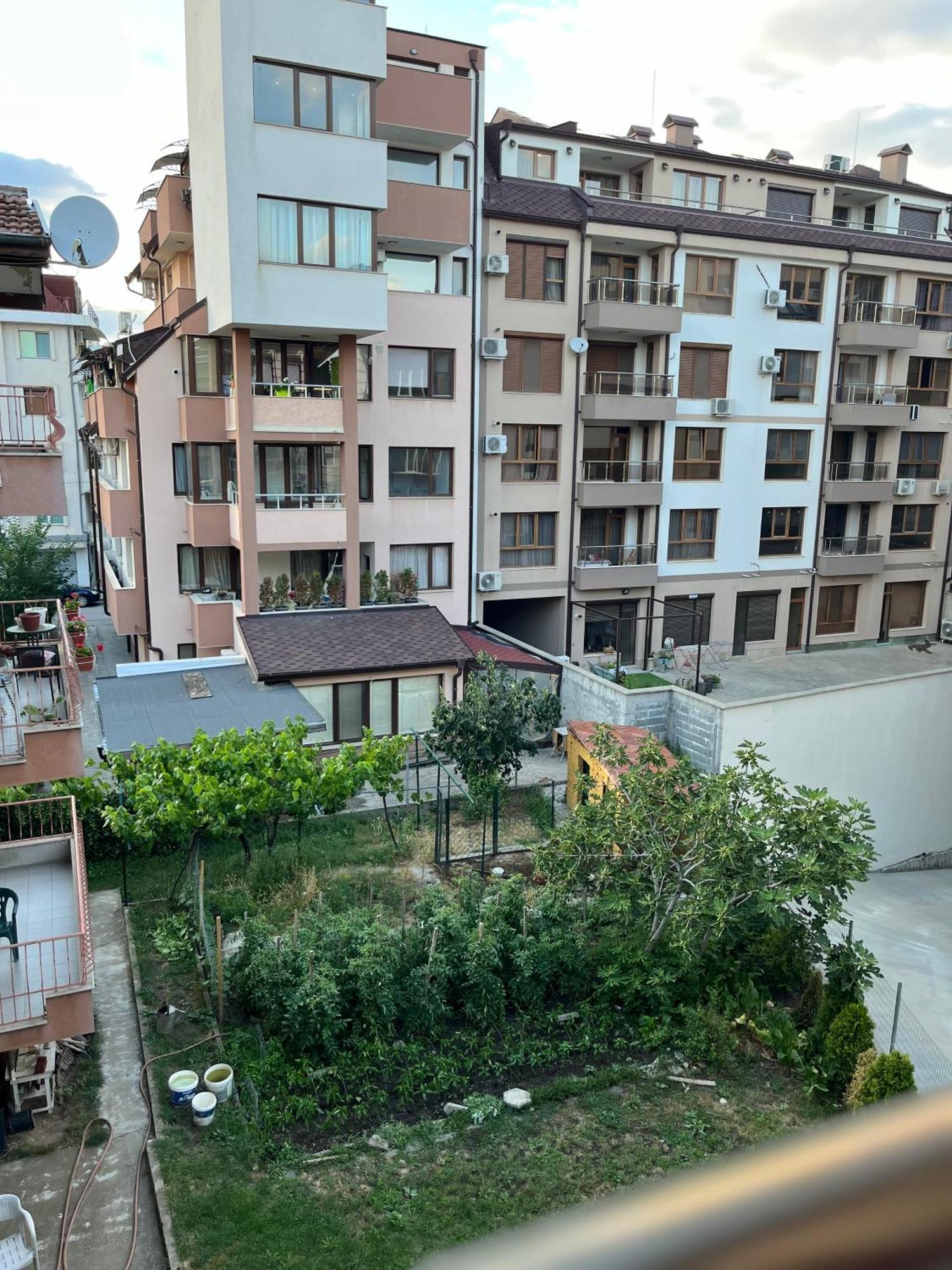 Хостел Атлас - Hostel Atlas บลาโกเอฟกราด ภายนอก รูปภาพ